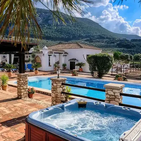 Alter Real, Luxury Holiday Retreat Villa *